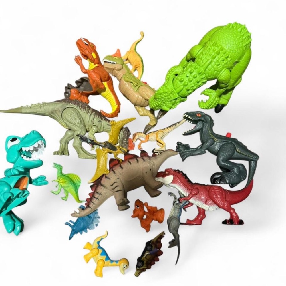 Vibrant Dinosaur Action Figure Set